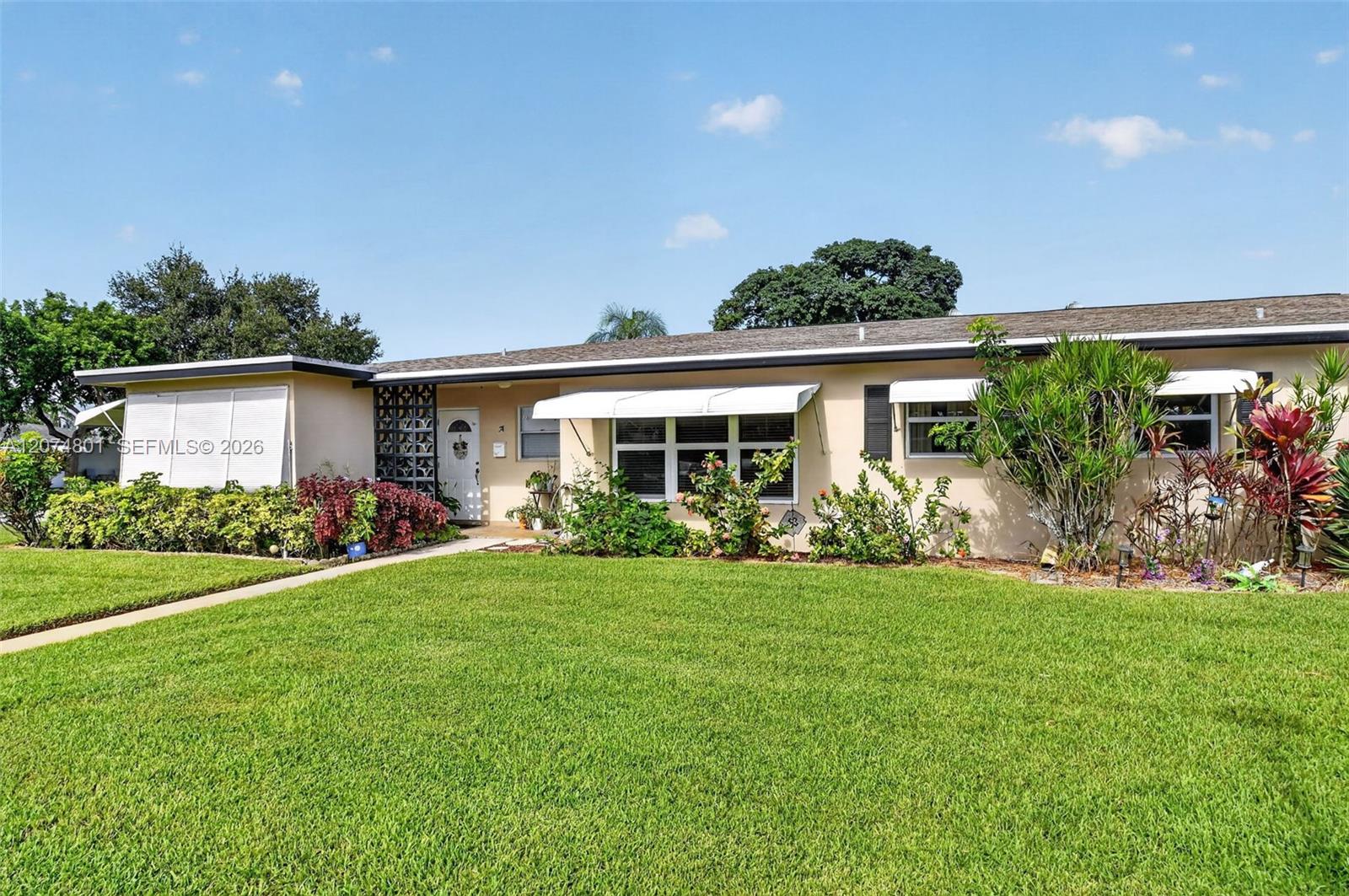 867 North Drive