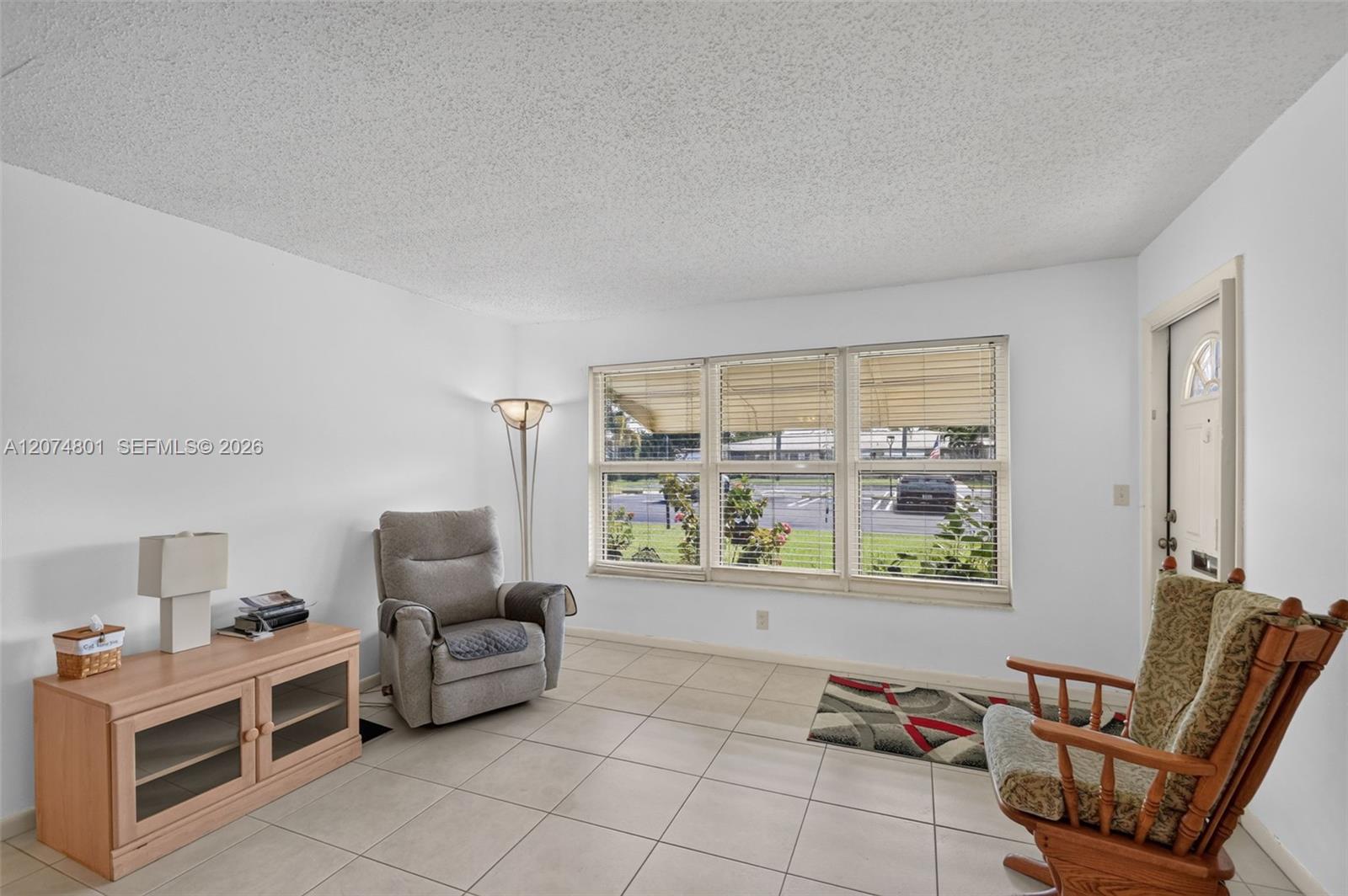 867 North Drive