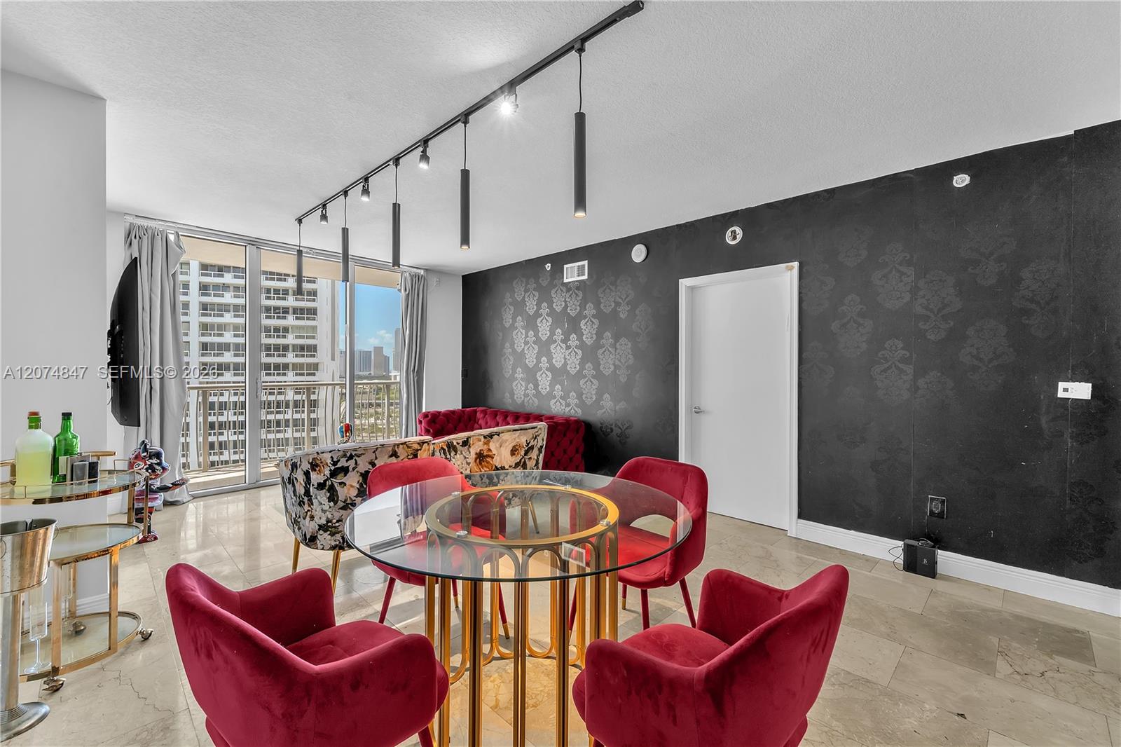 1750 Bayshore Drive