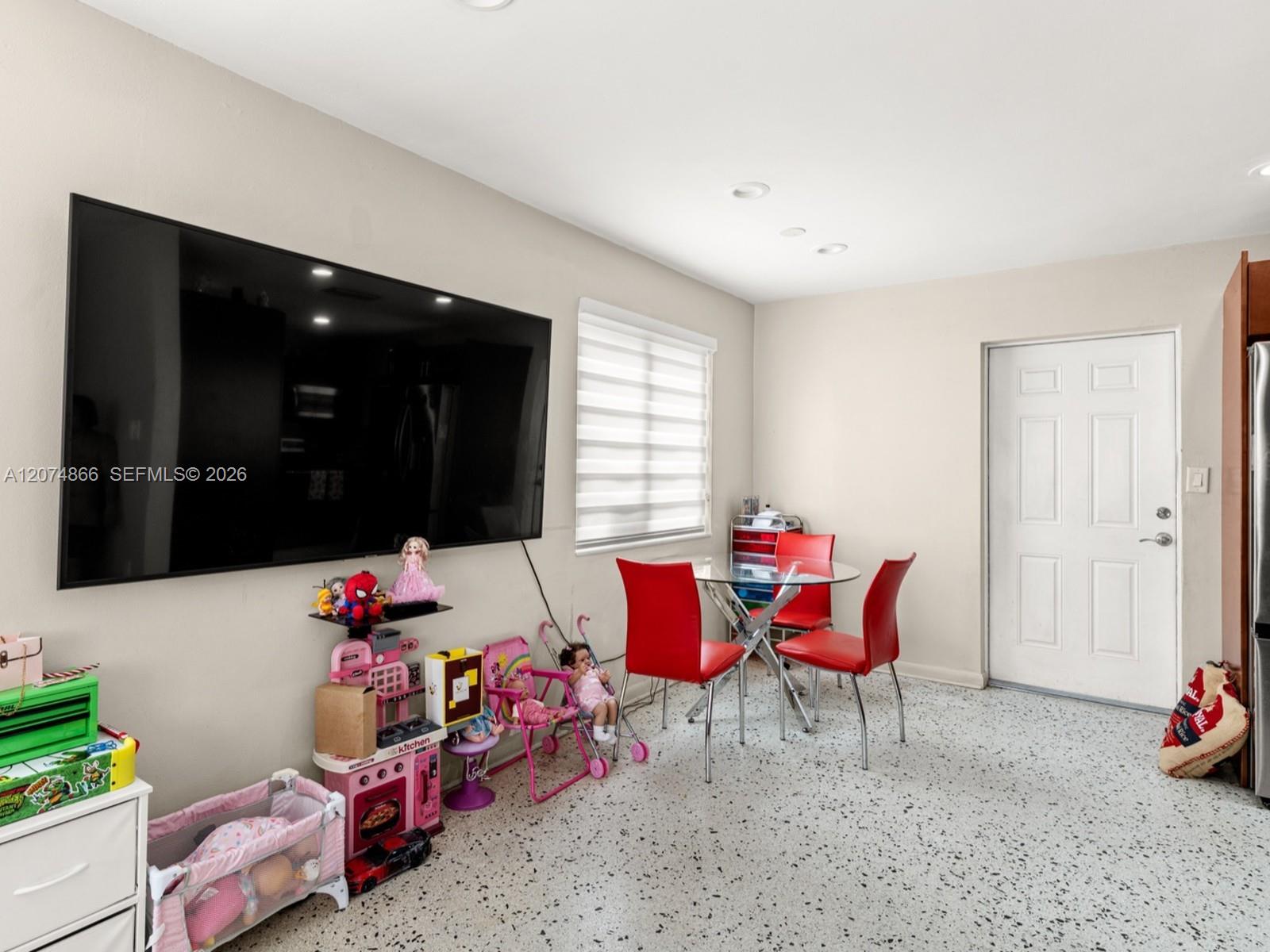 740 NW 32nd Court