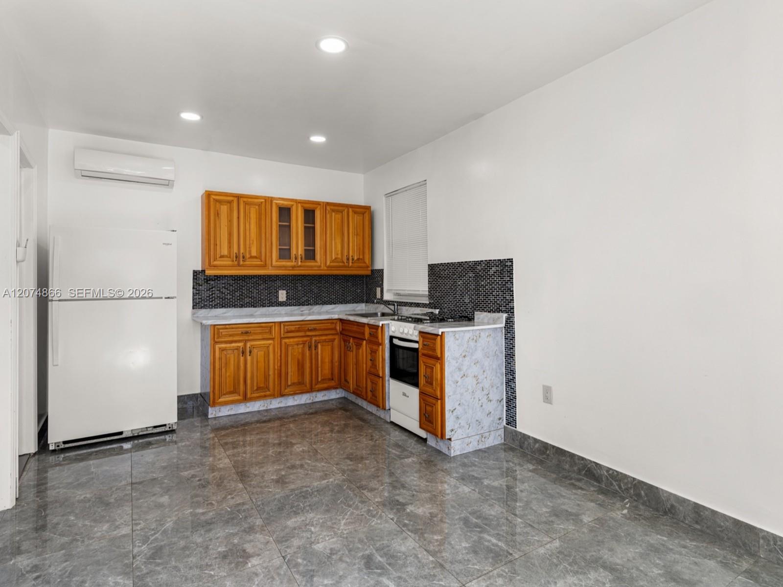 740 NW 32nd Court