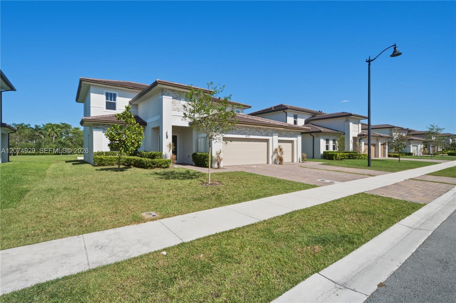 4372 SW 122nd Terrace