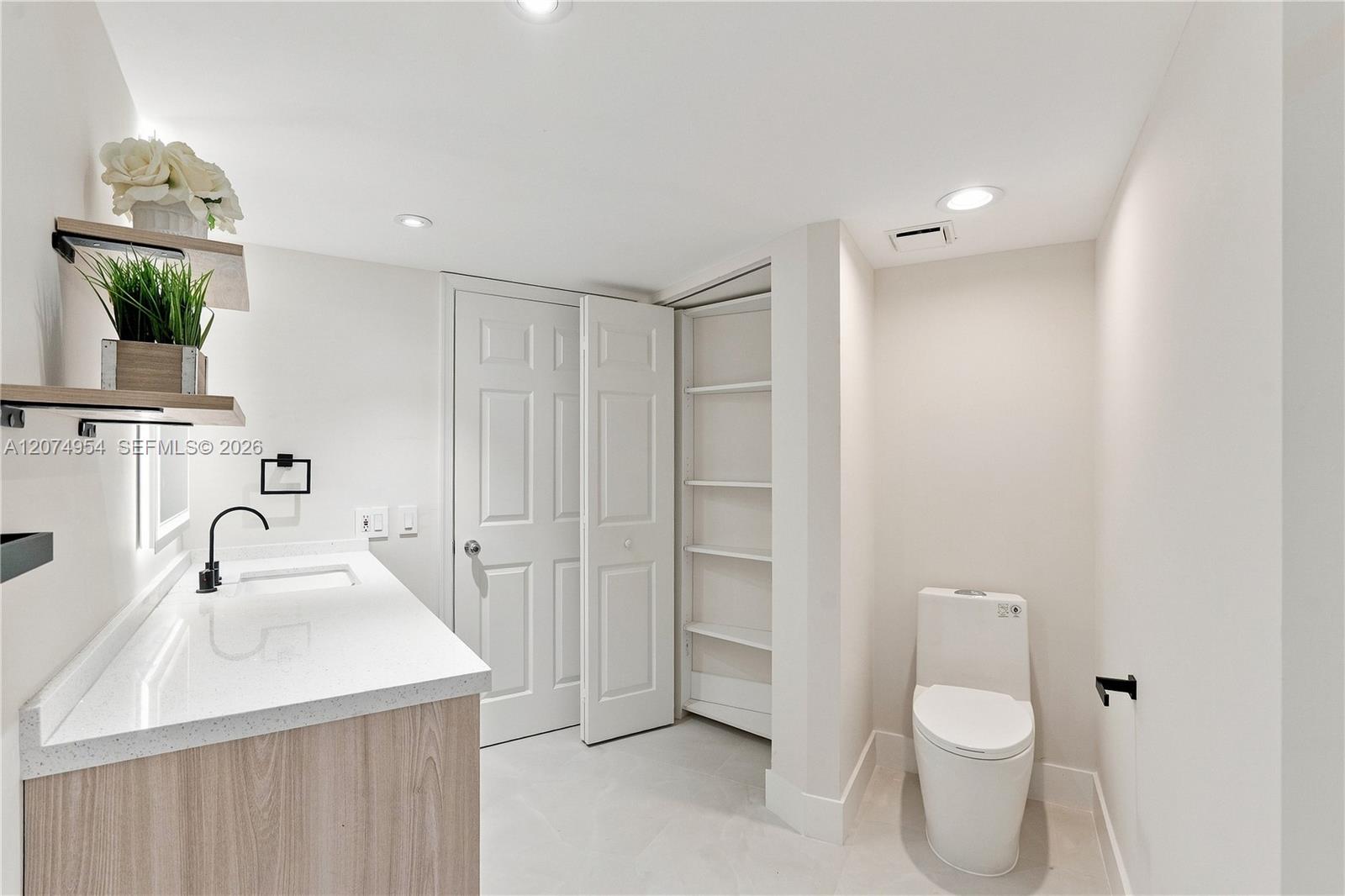 3530 Mystic Pointe Drive