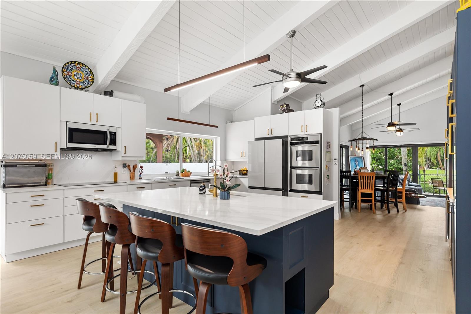 801 Mockingbird Lane