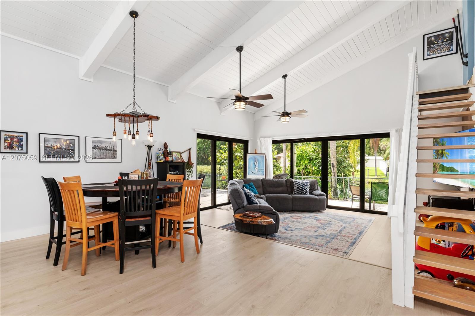 801 Mockingbird Lane