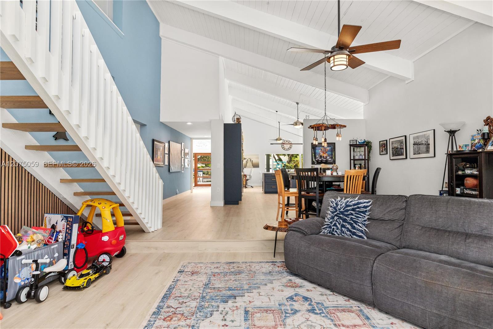 801 Mockingbird Lane
