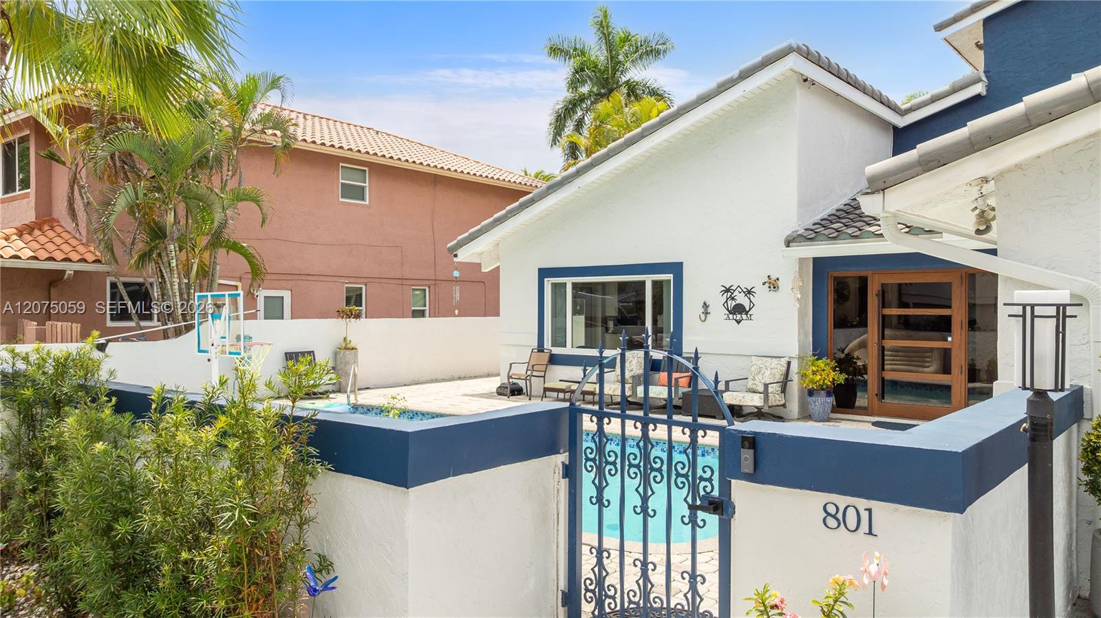 801 Mockingbird Lane