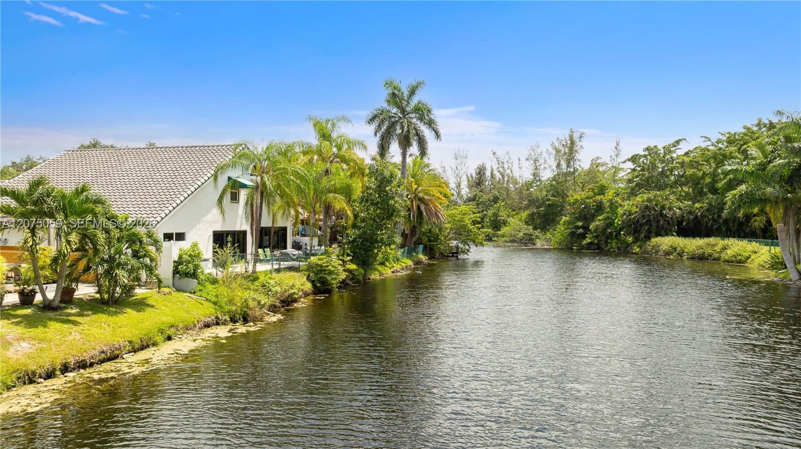 801 Mockingbird Lane