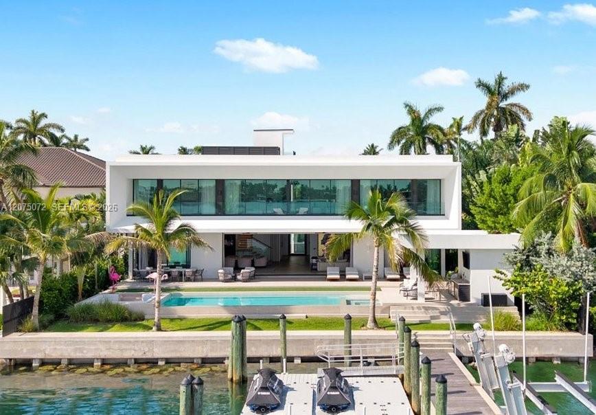 375 N Hibiscus Drive