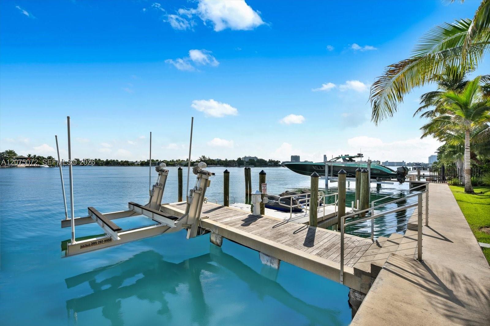 375 N Hibiscus Drive