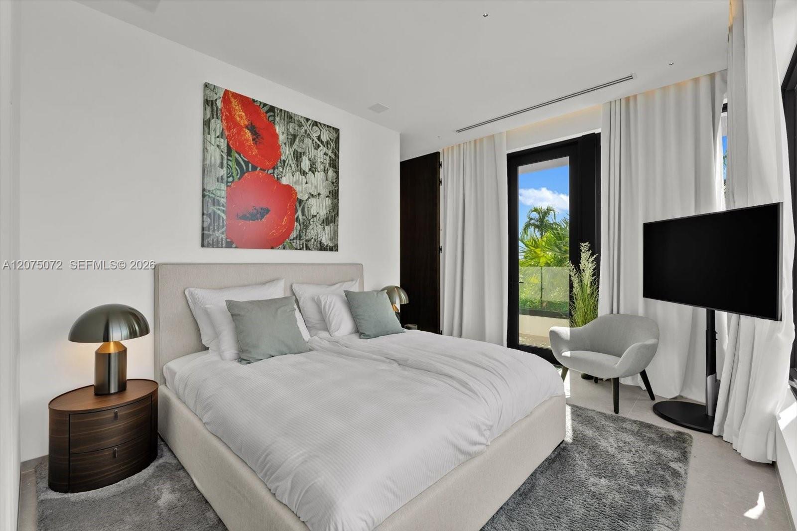 375 N Hibiscus Drive