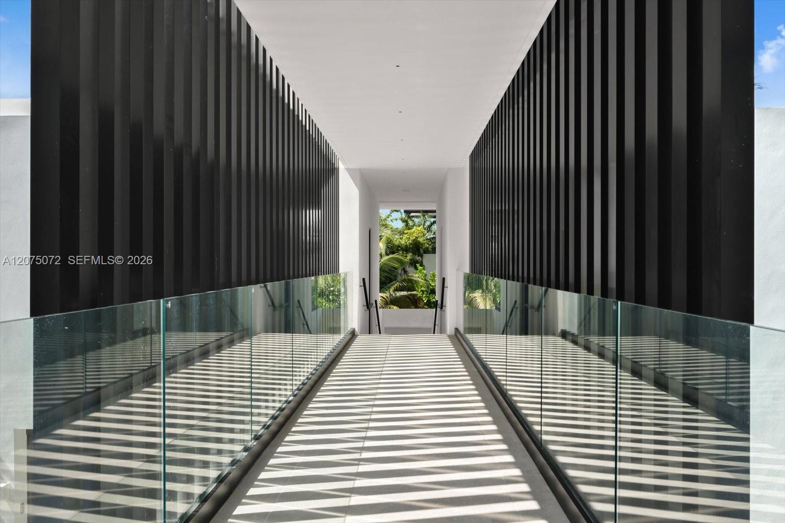 375 N Hibiscus Drive