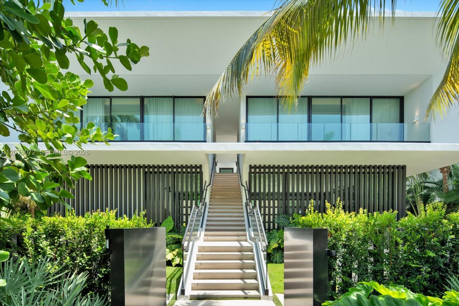 375 N Hibiscus Drive