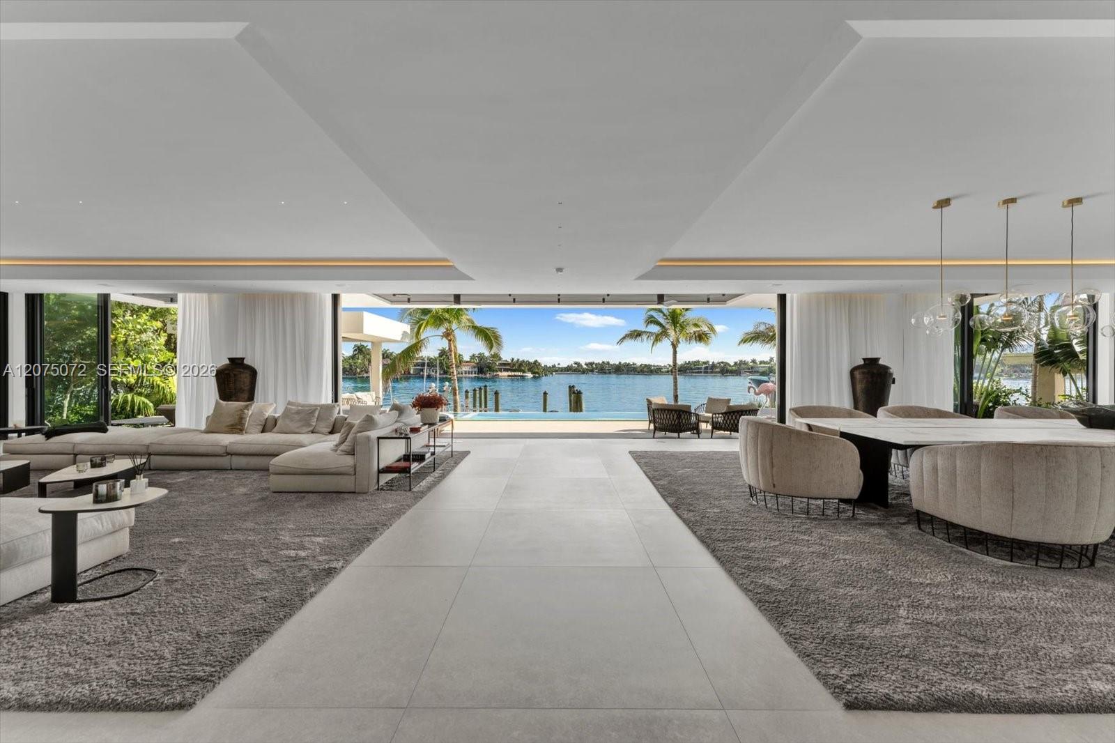 375 N Hibiscus Drive