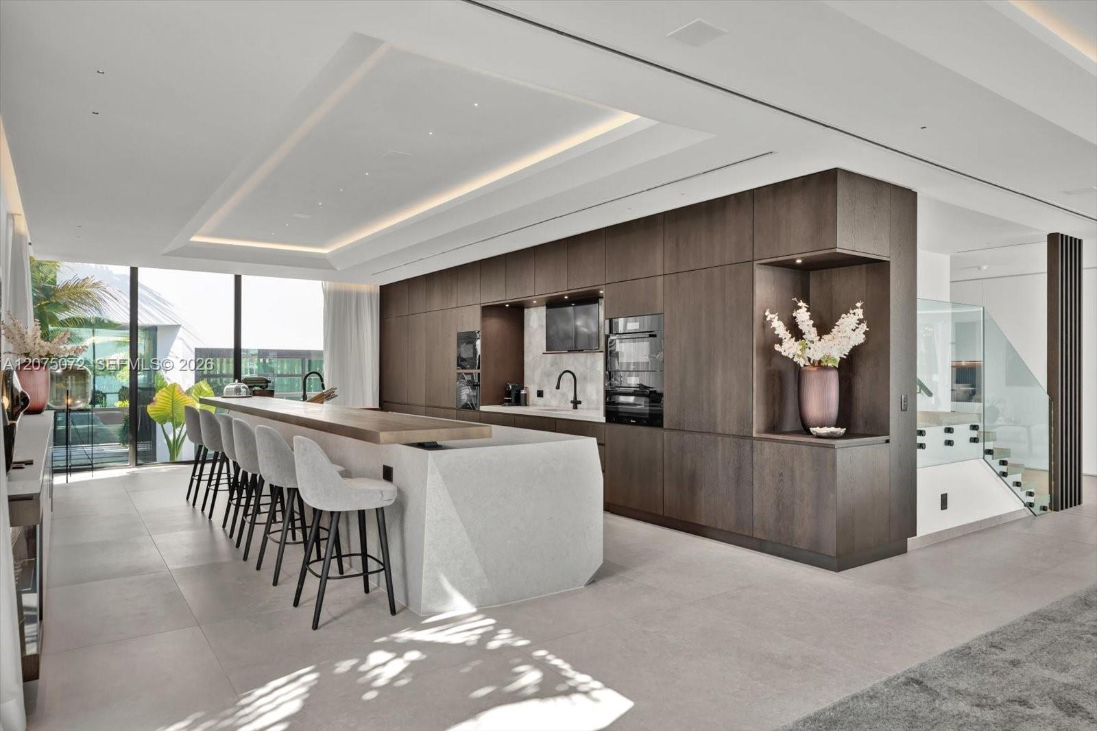 375 N Hibiscus Drive