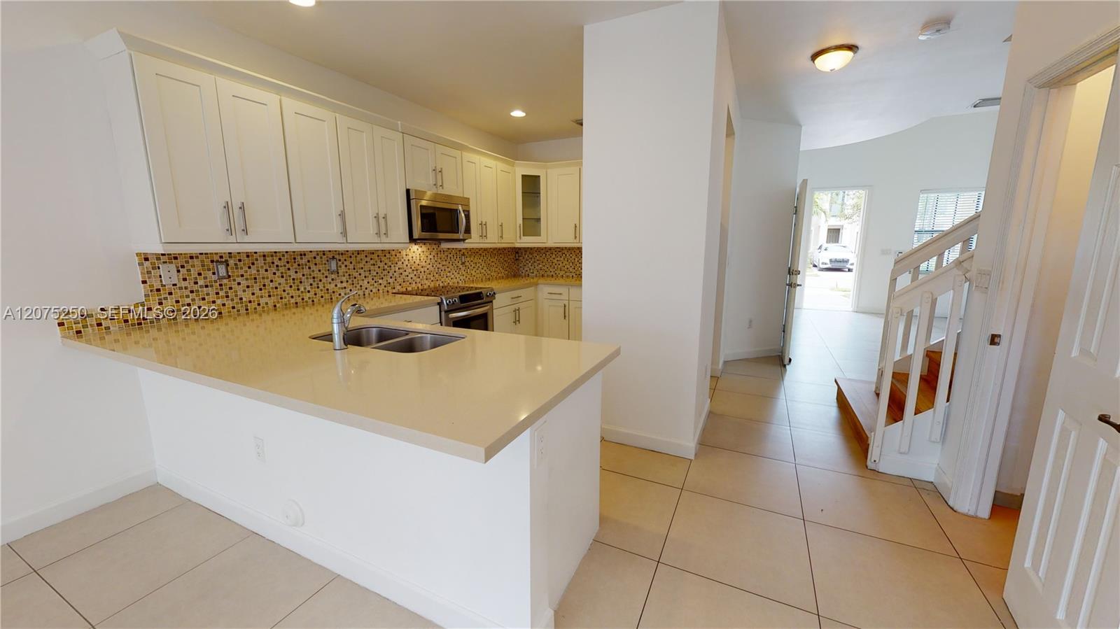 10428 NW 61st Street