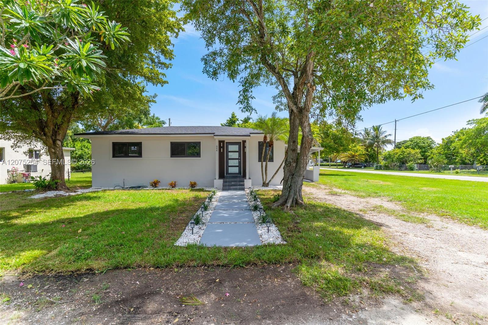 544 NW 12th Street