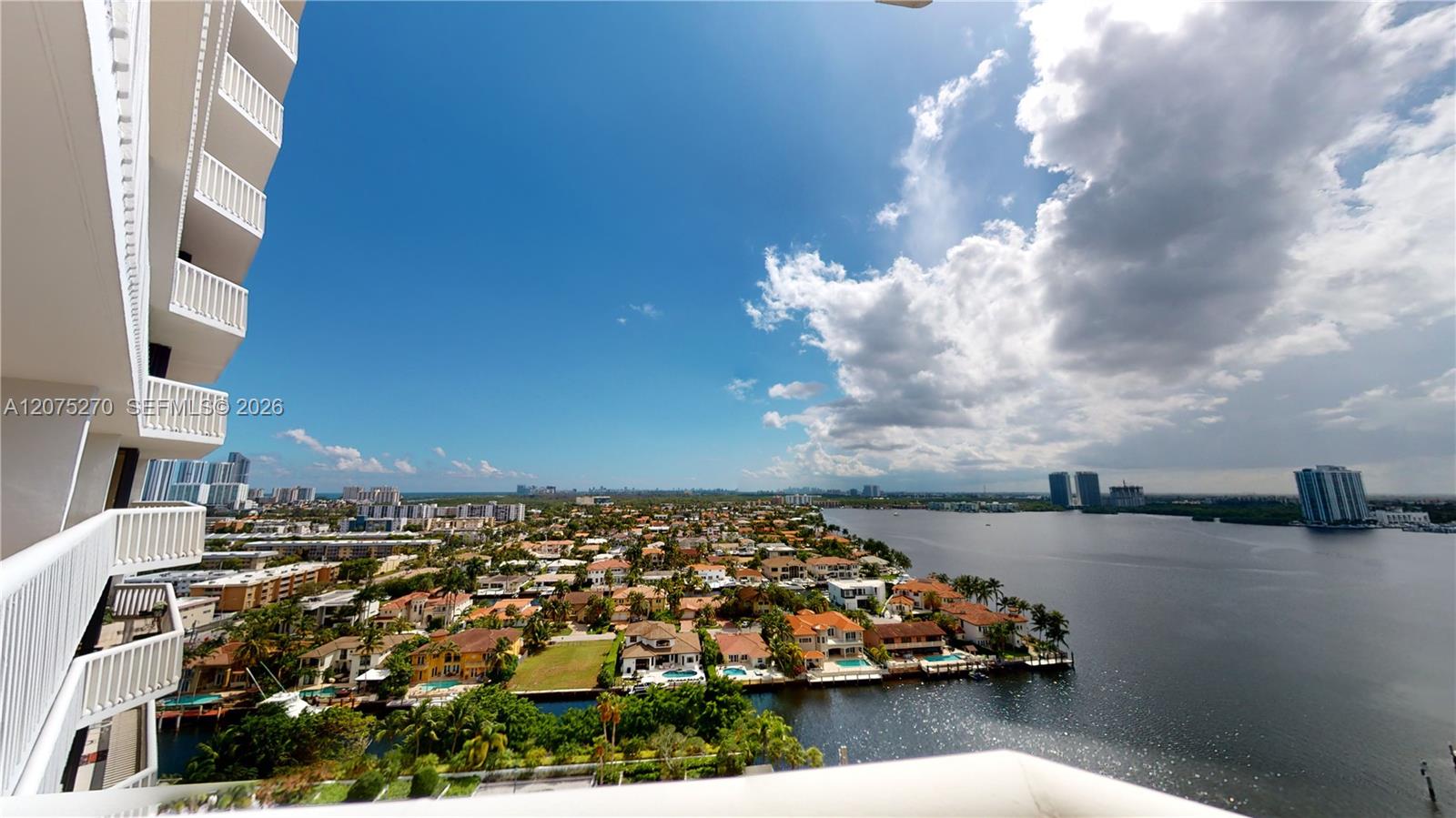 1000 W Island Boulevard
