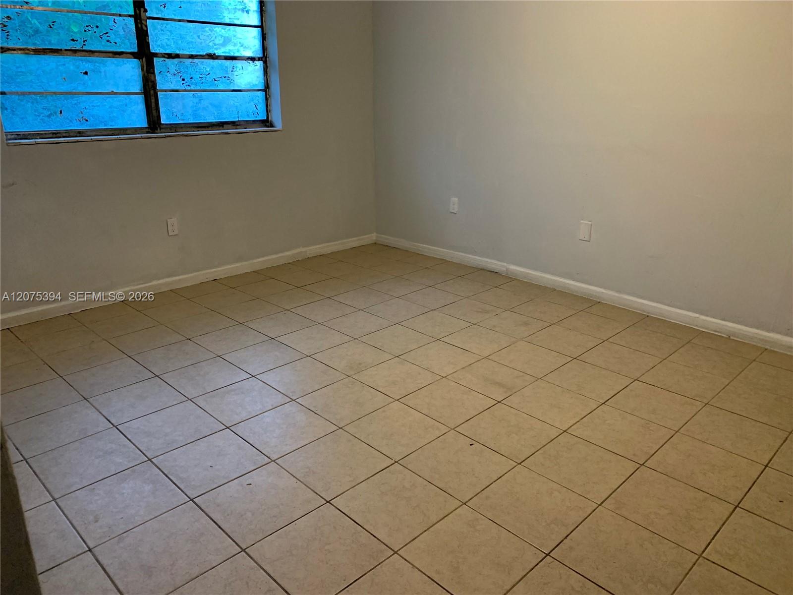 756 NW 5 Street
