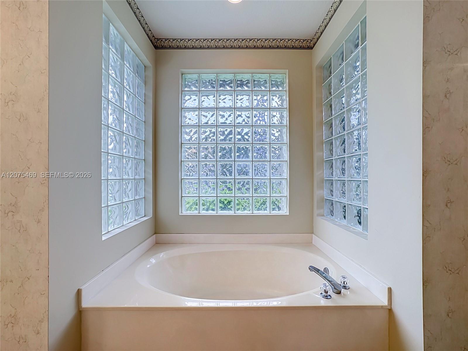 7463 W Falls Road gallery image #33