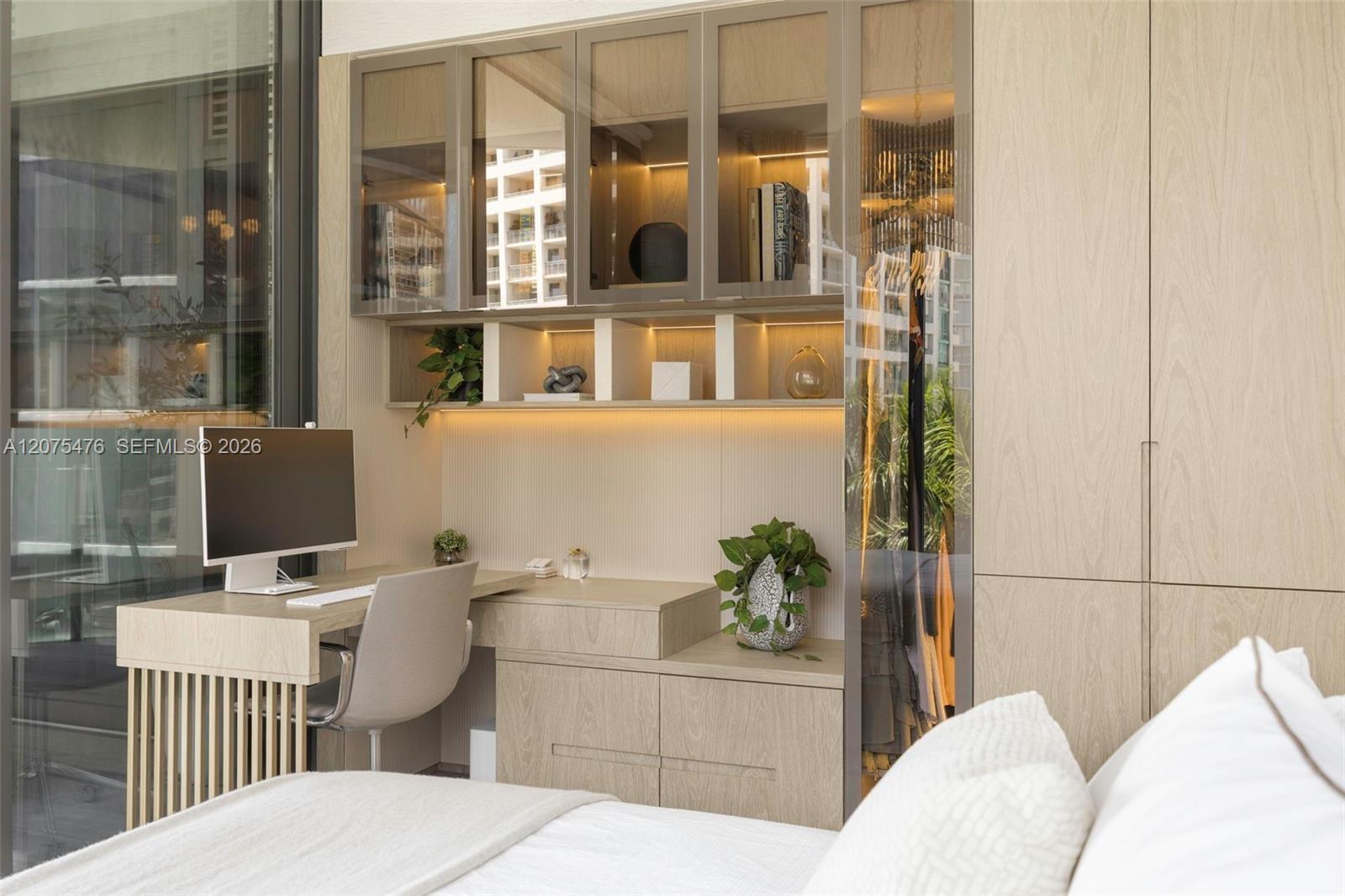 2831 S Bayshore Drive