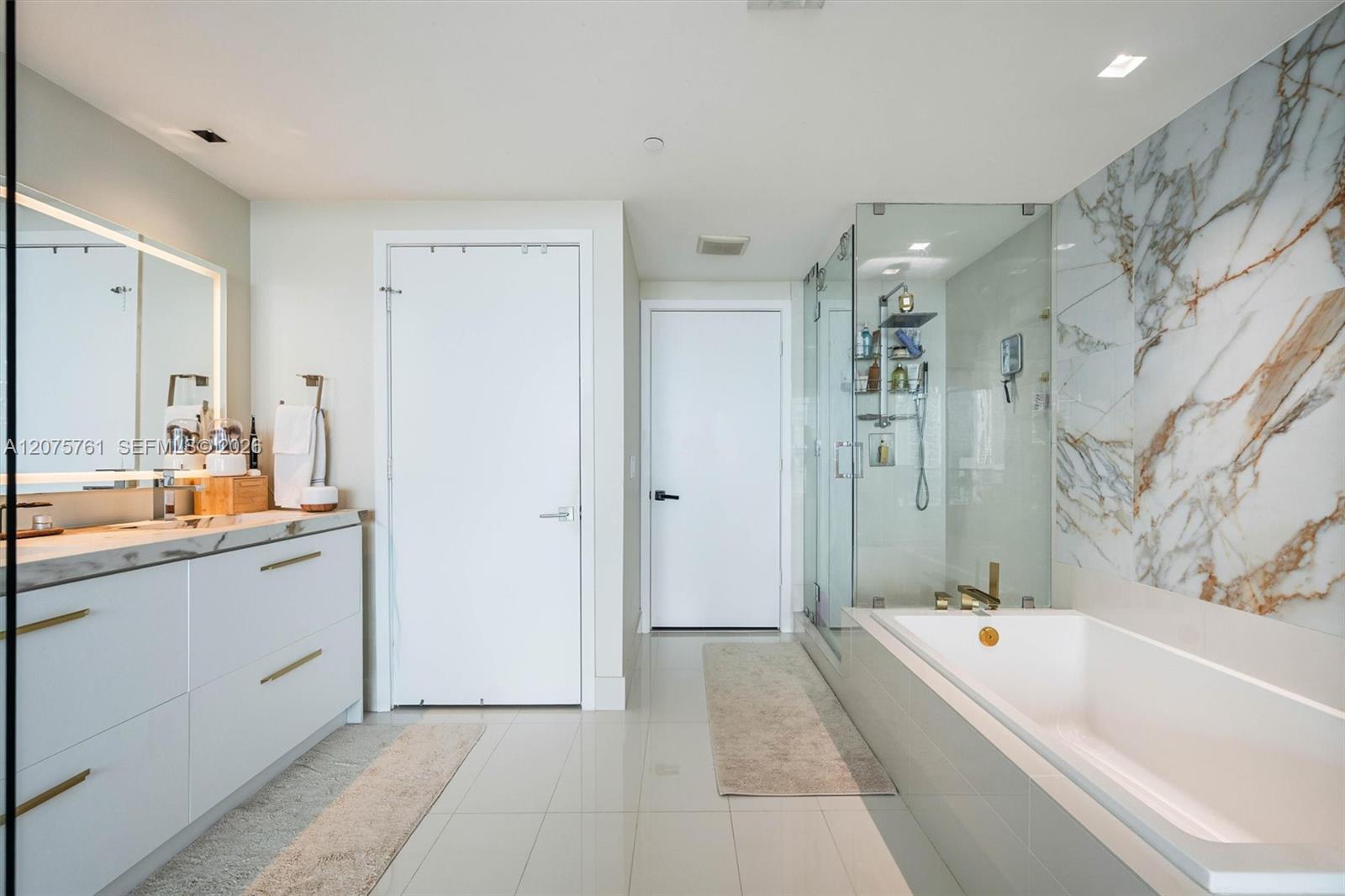 650 NE 32nd Street