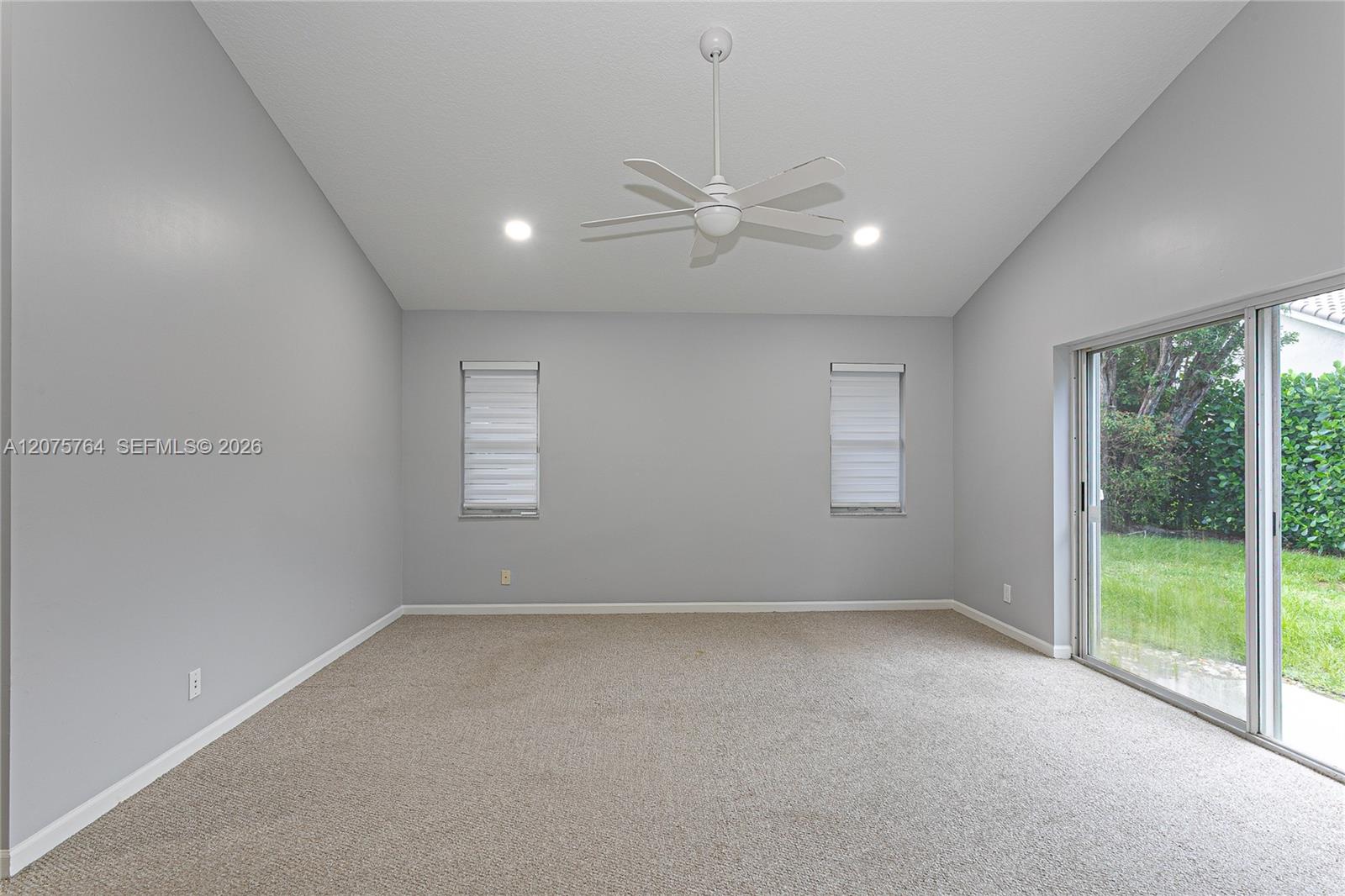 7367 Sterling Falls Lane gallery image #11