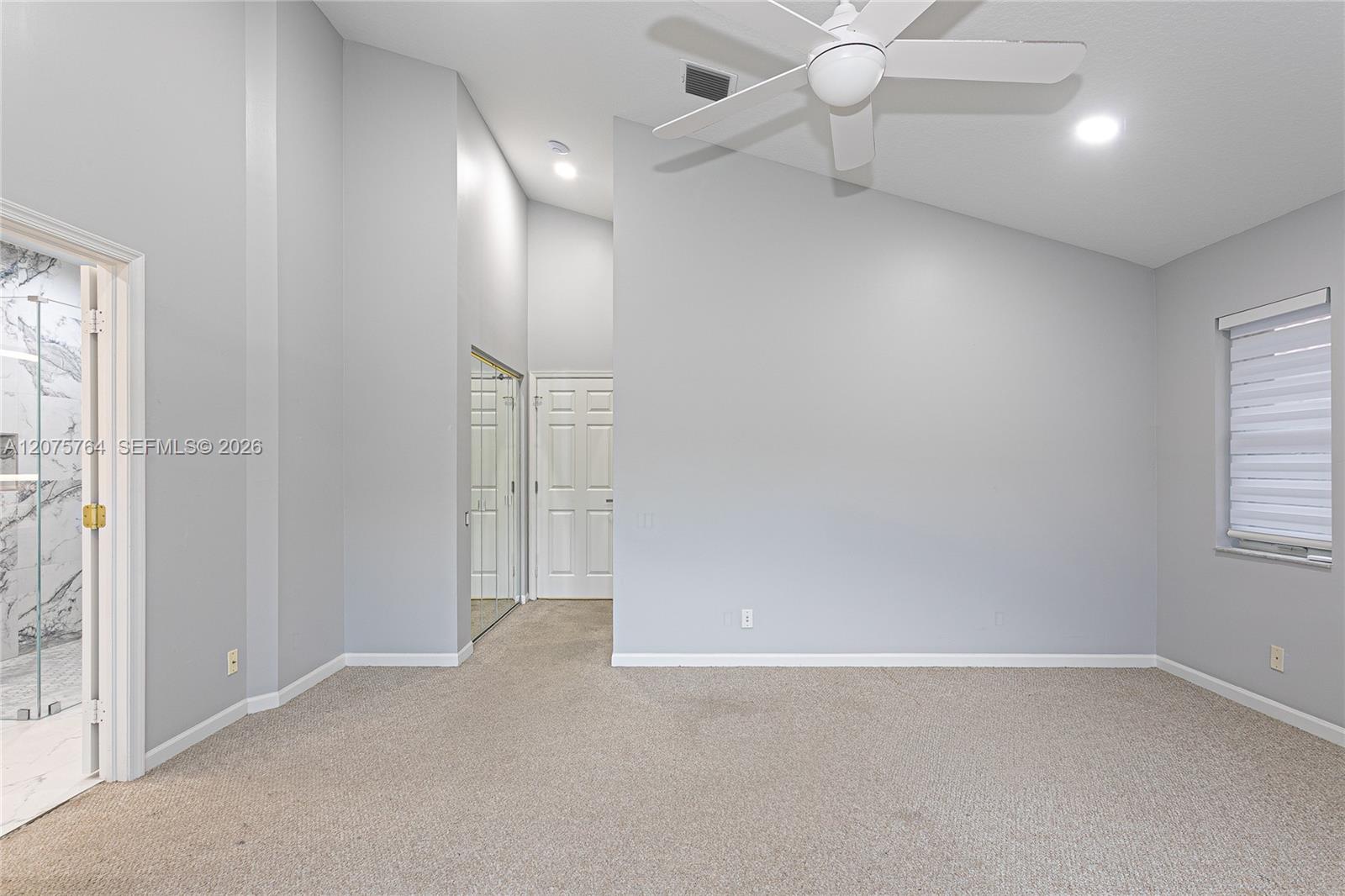 7367 Sterling Falls Lane gallery image #12