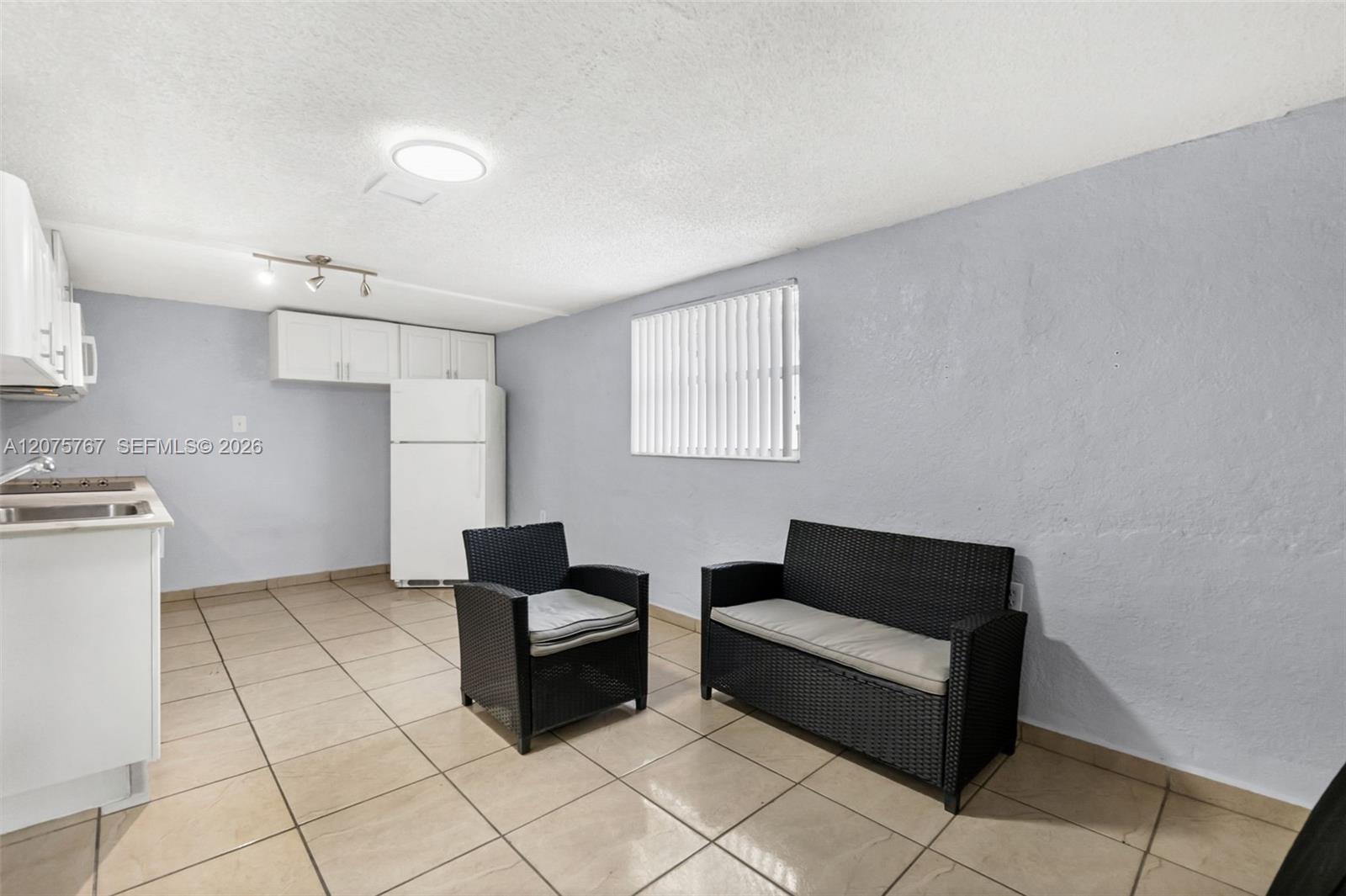 6049 W 14th Court