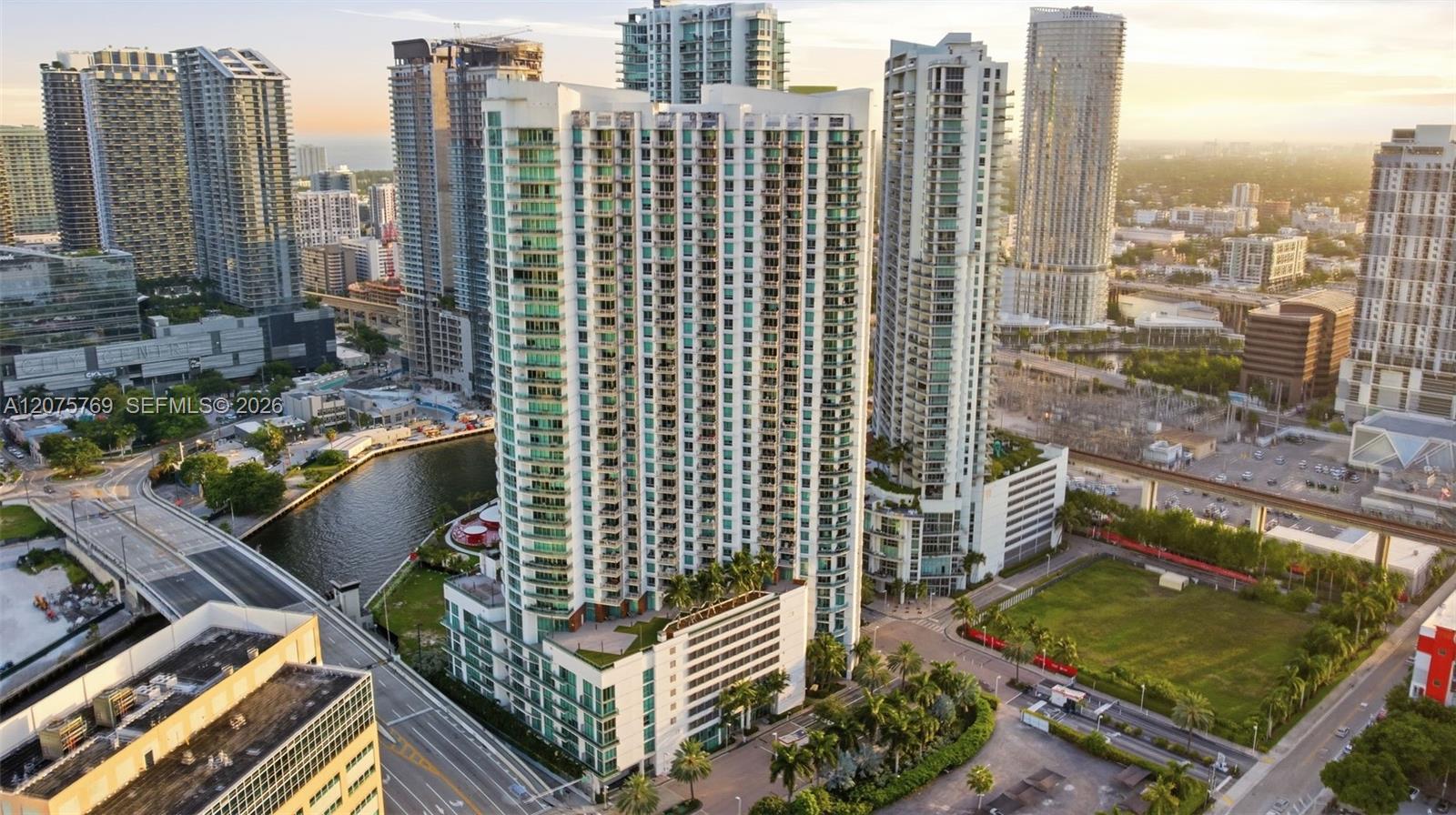 350 S Miami Avenue