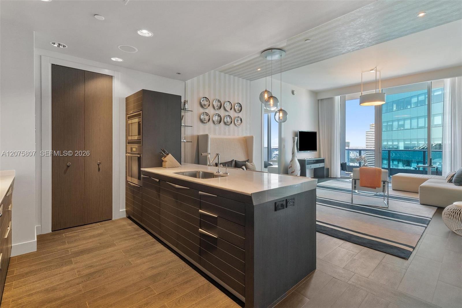 200 Biscayne Boulevard Way