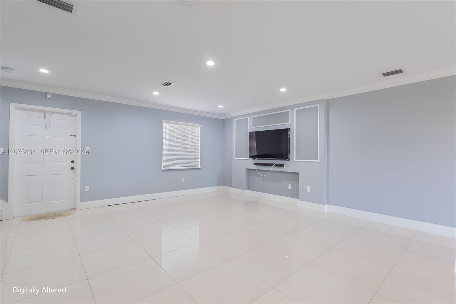 9425 NW 114th Lane
