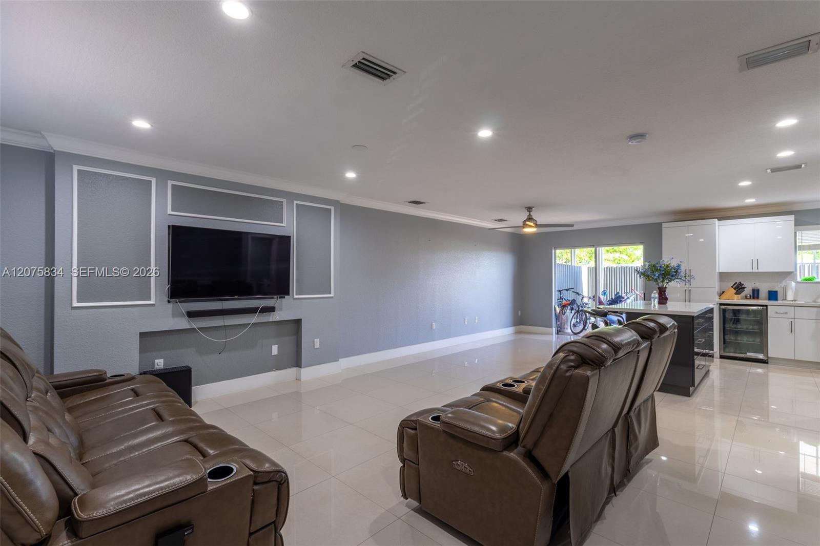 9425 NW 114th Lane