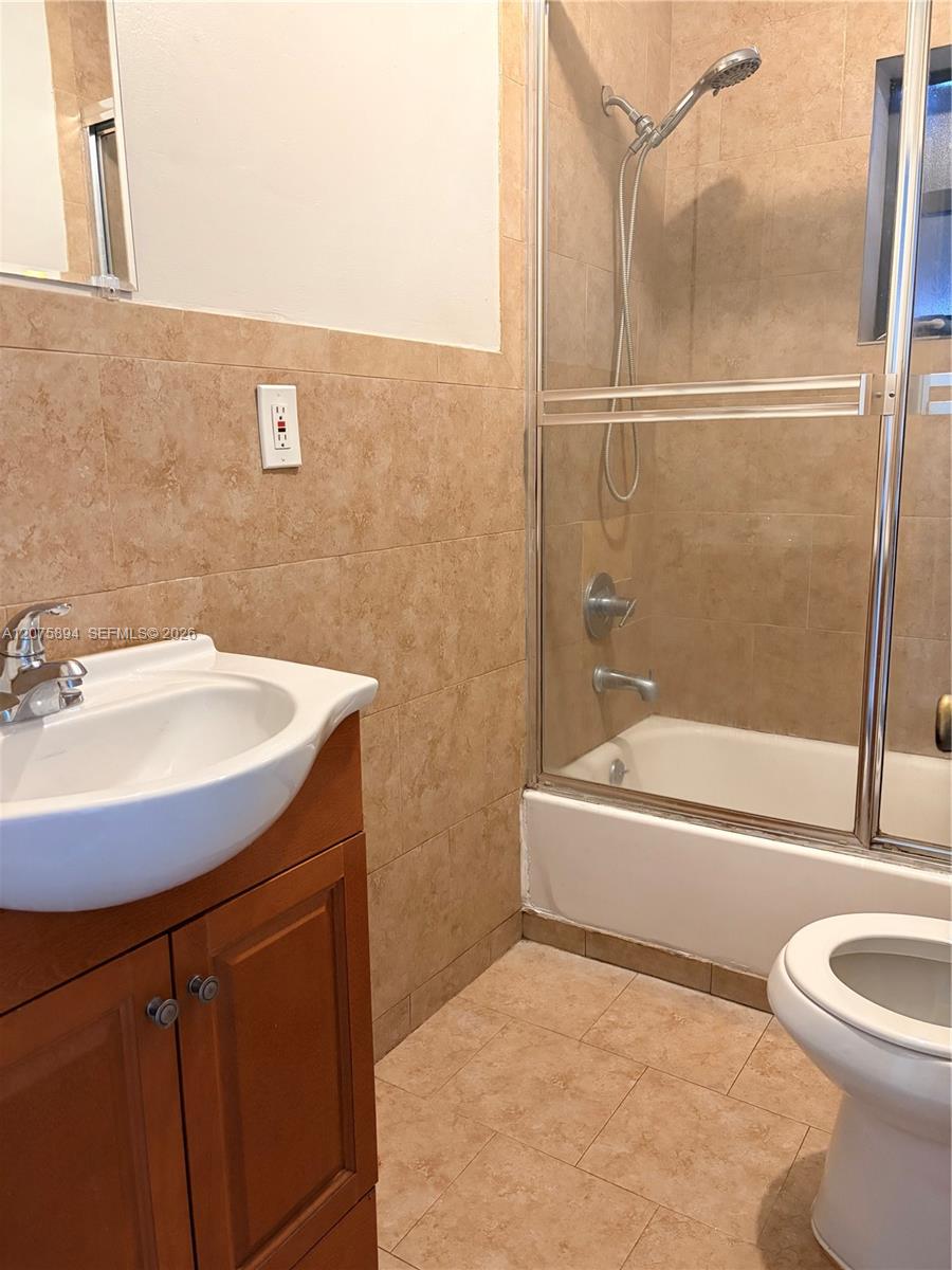 1927 NW 64th Street
