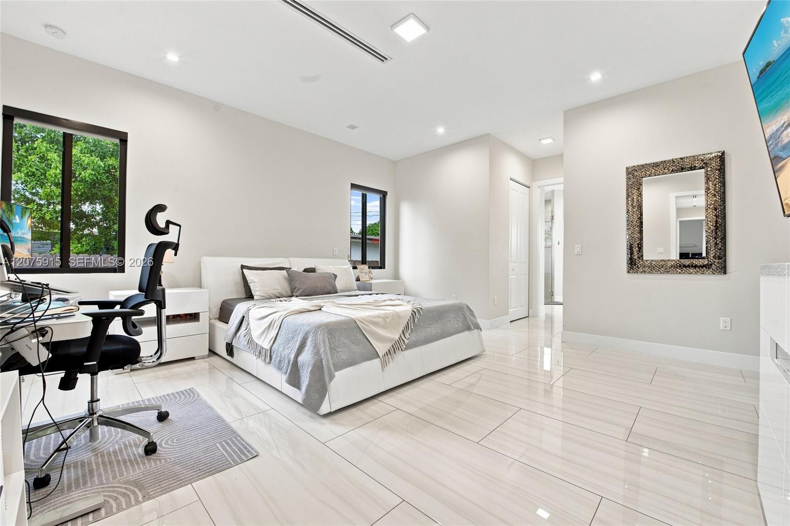 9450 SW 35th Street