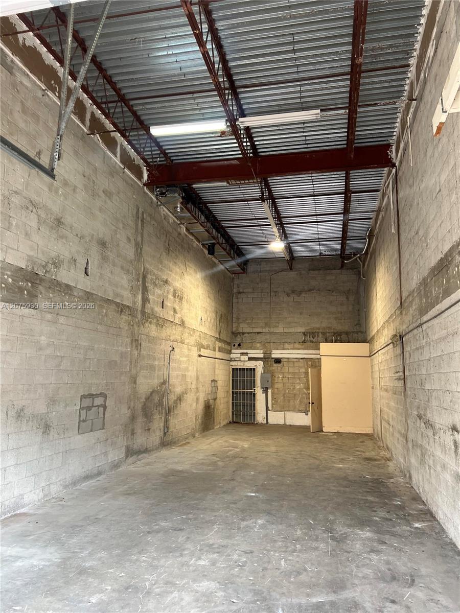 10431 NW 28th Street