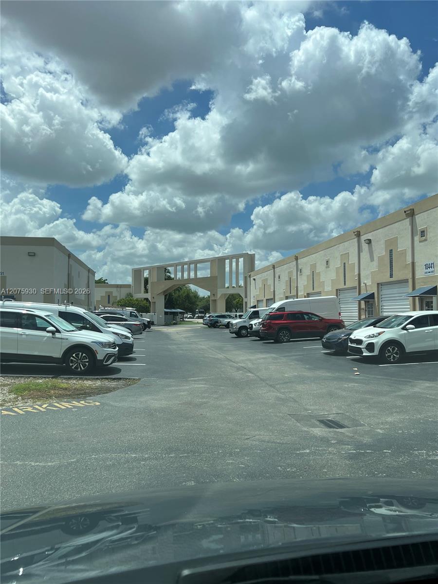 10431 NW 28th Street