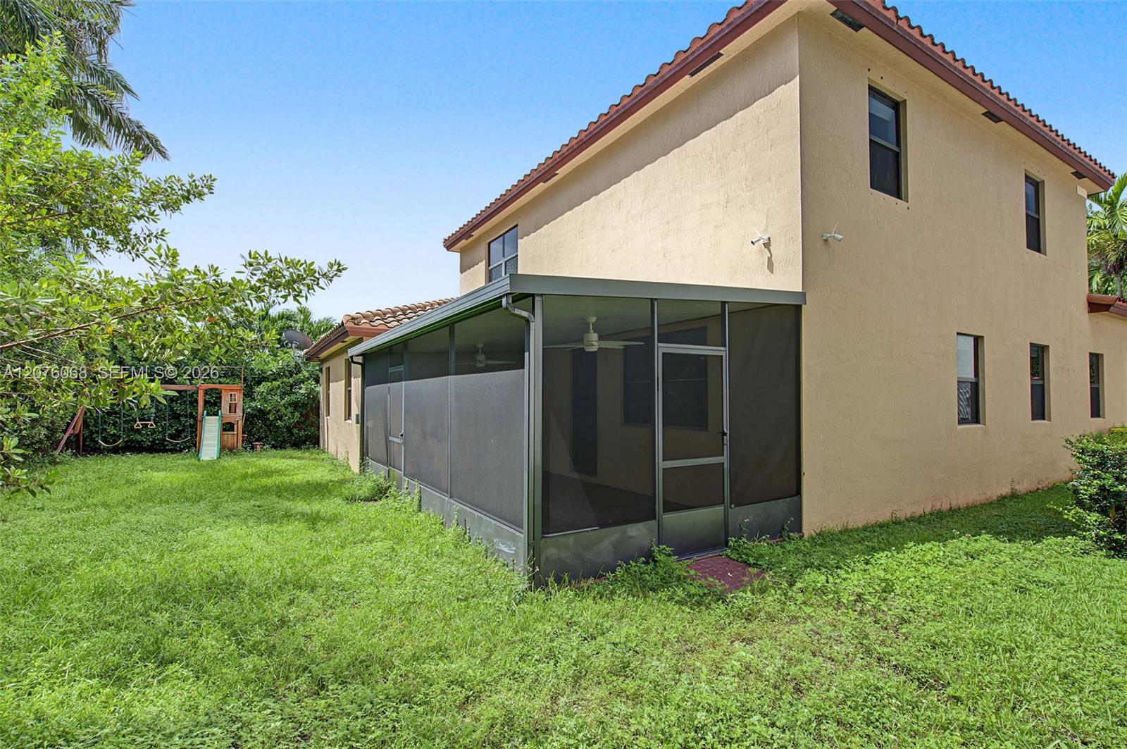 633 SE 35th Terrace
