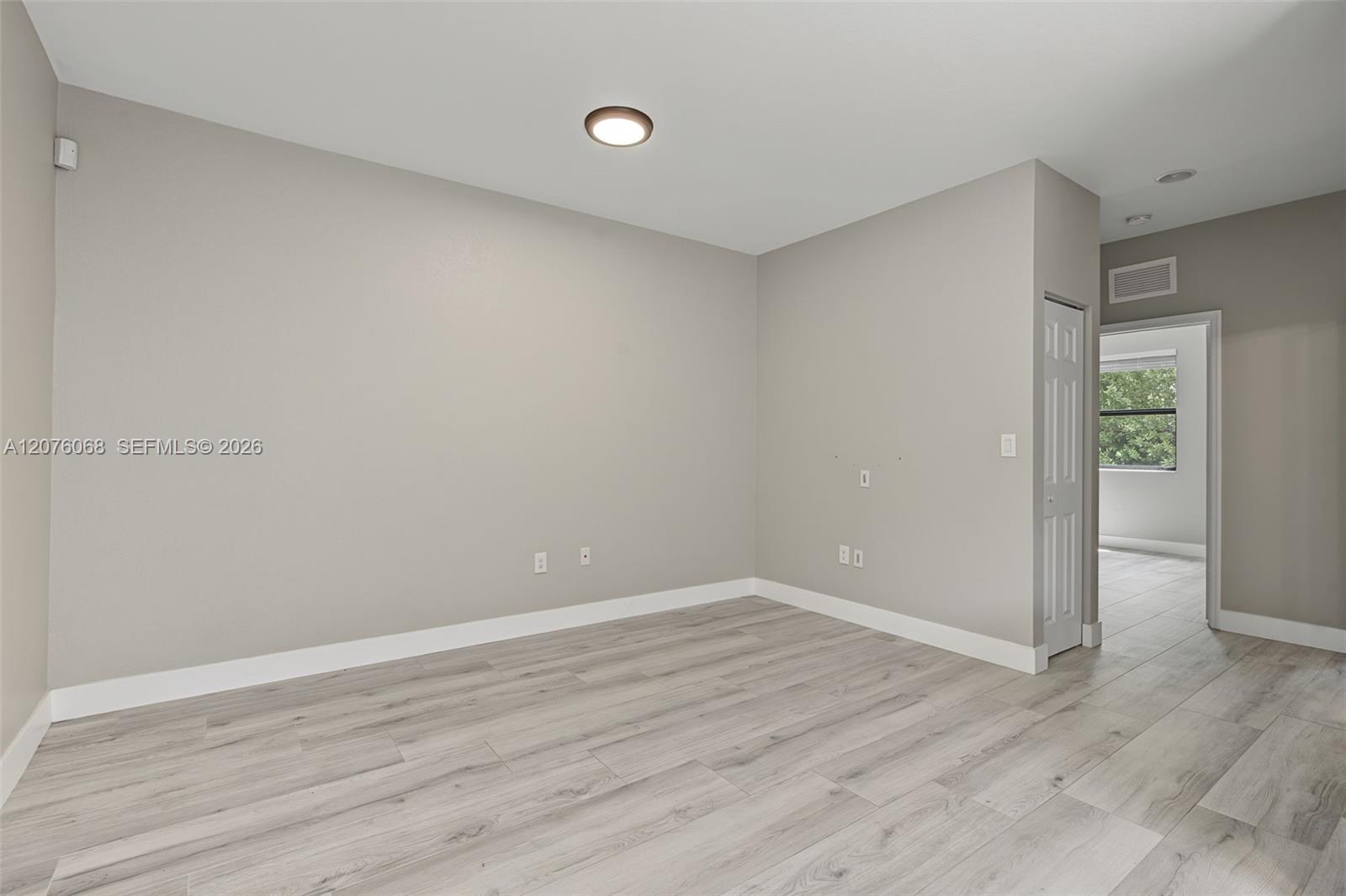 633 SE 35th Terrace