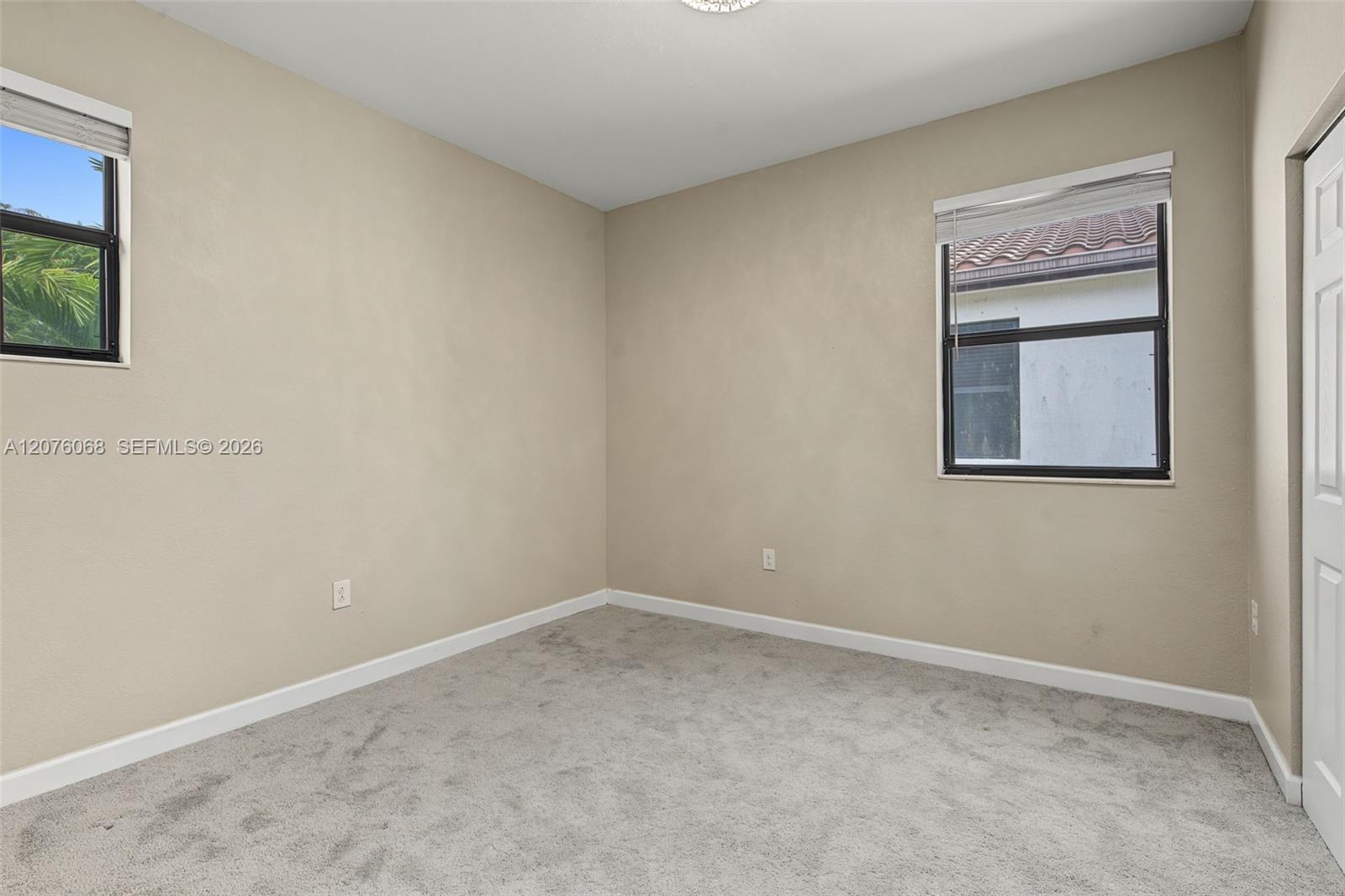 633 SE 35th Terrace