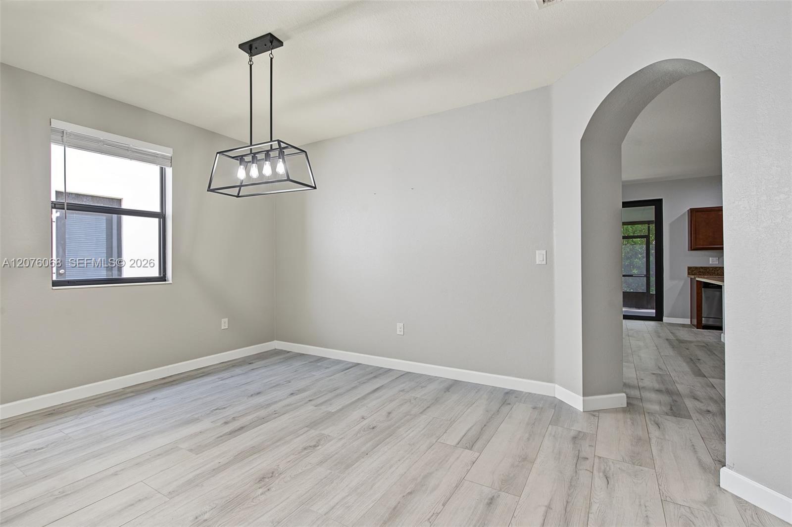 633 SE 35th Terrace
