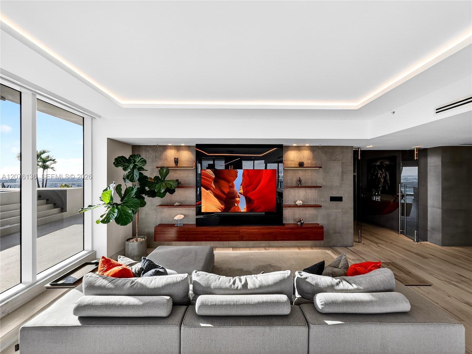 2020 N Bayshore Drive