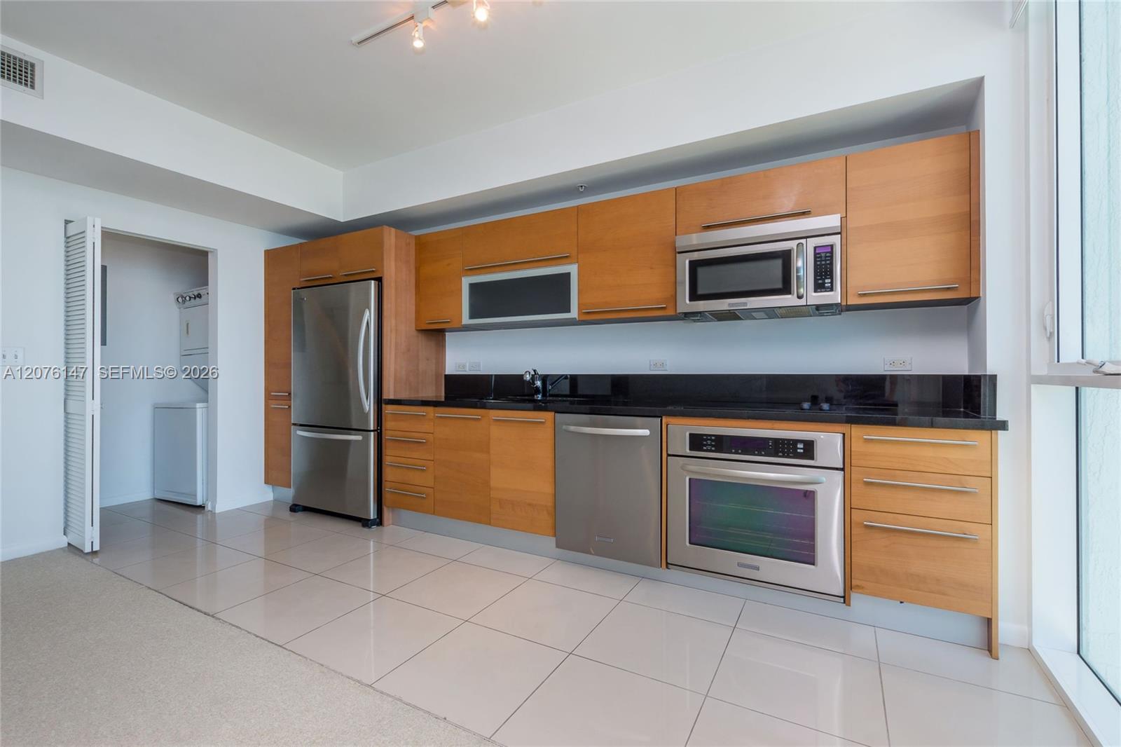 253 NE 2nd Street