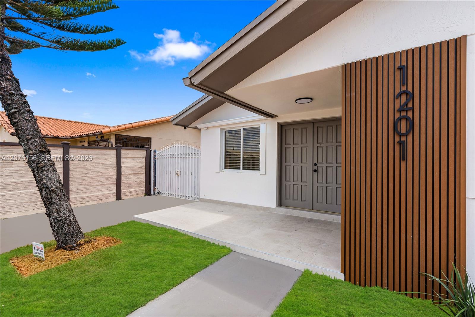 1201 SW 142nd Avenue