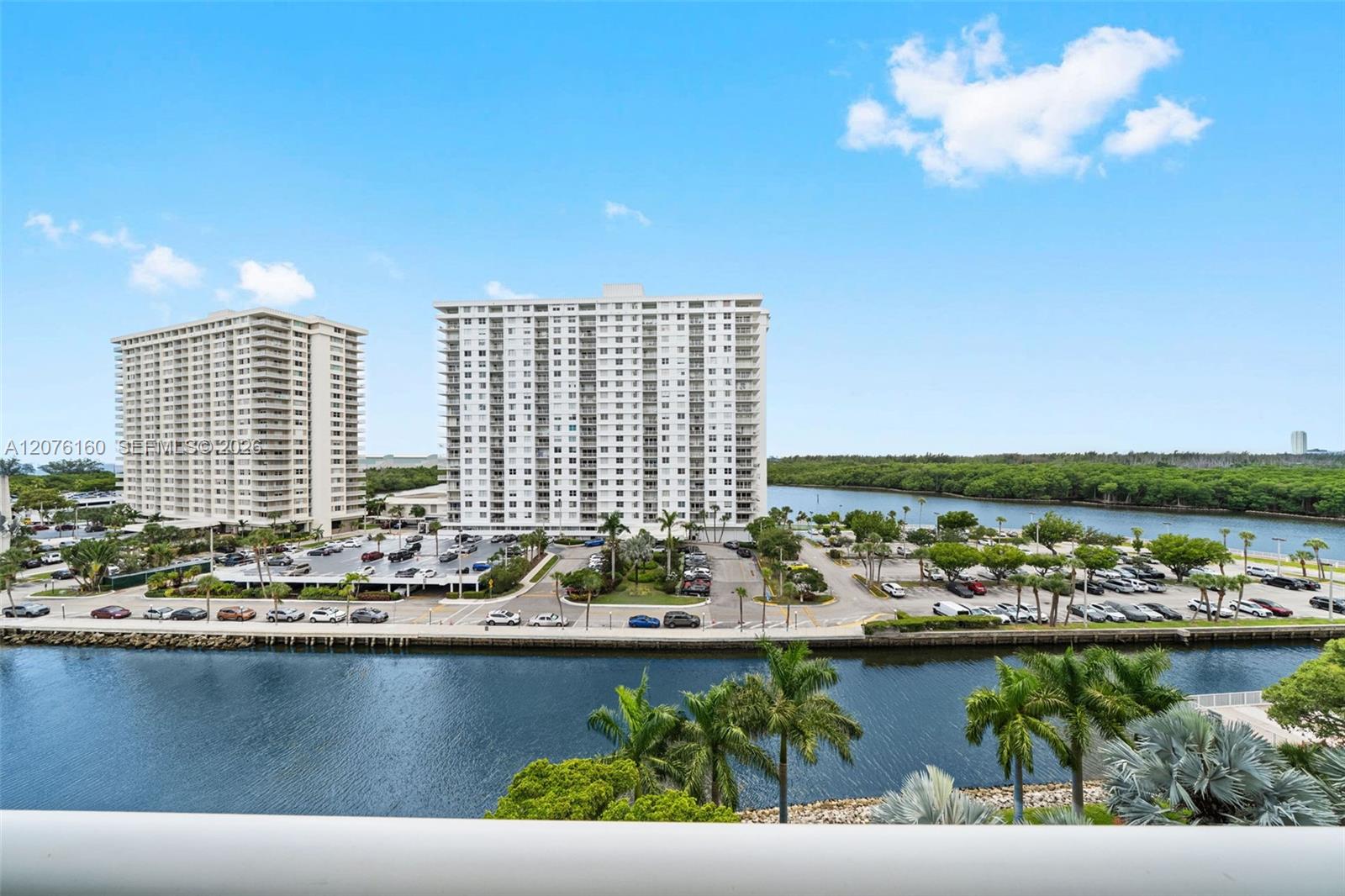 400 Kings Point Drive