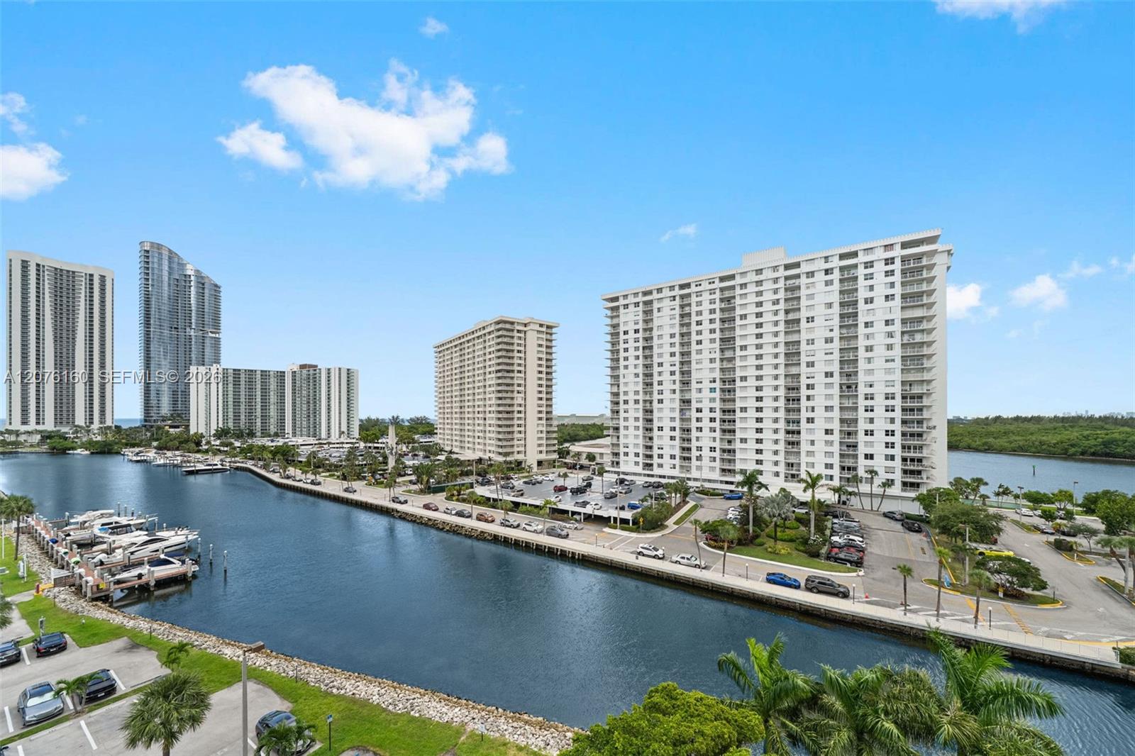 400 Kings Point Drive