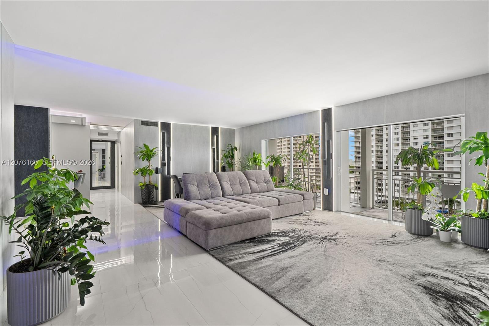 400 Kings Point Drive
