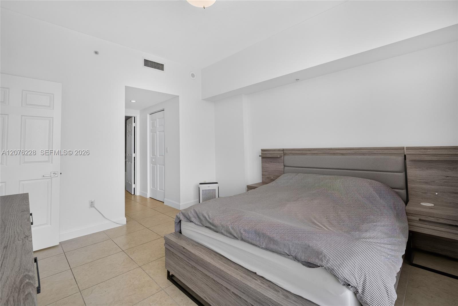 1300 Ponce De Leon Boulevard