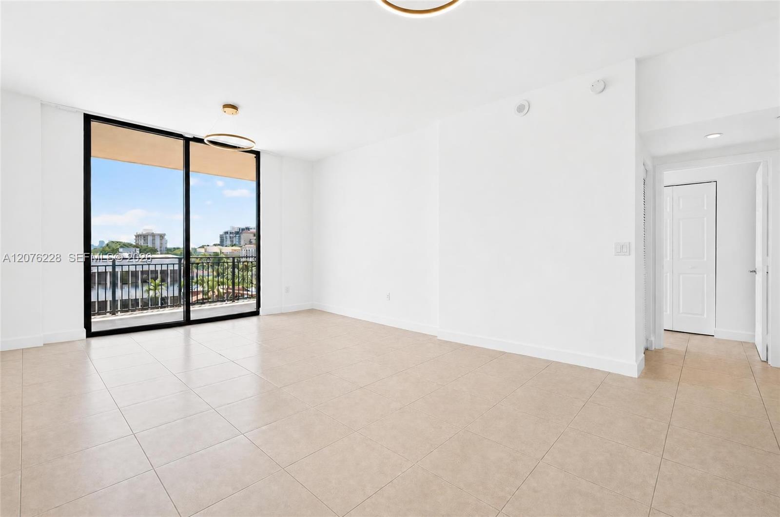 1300 Ponce De Leon Boulevard