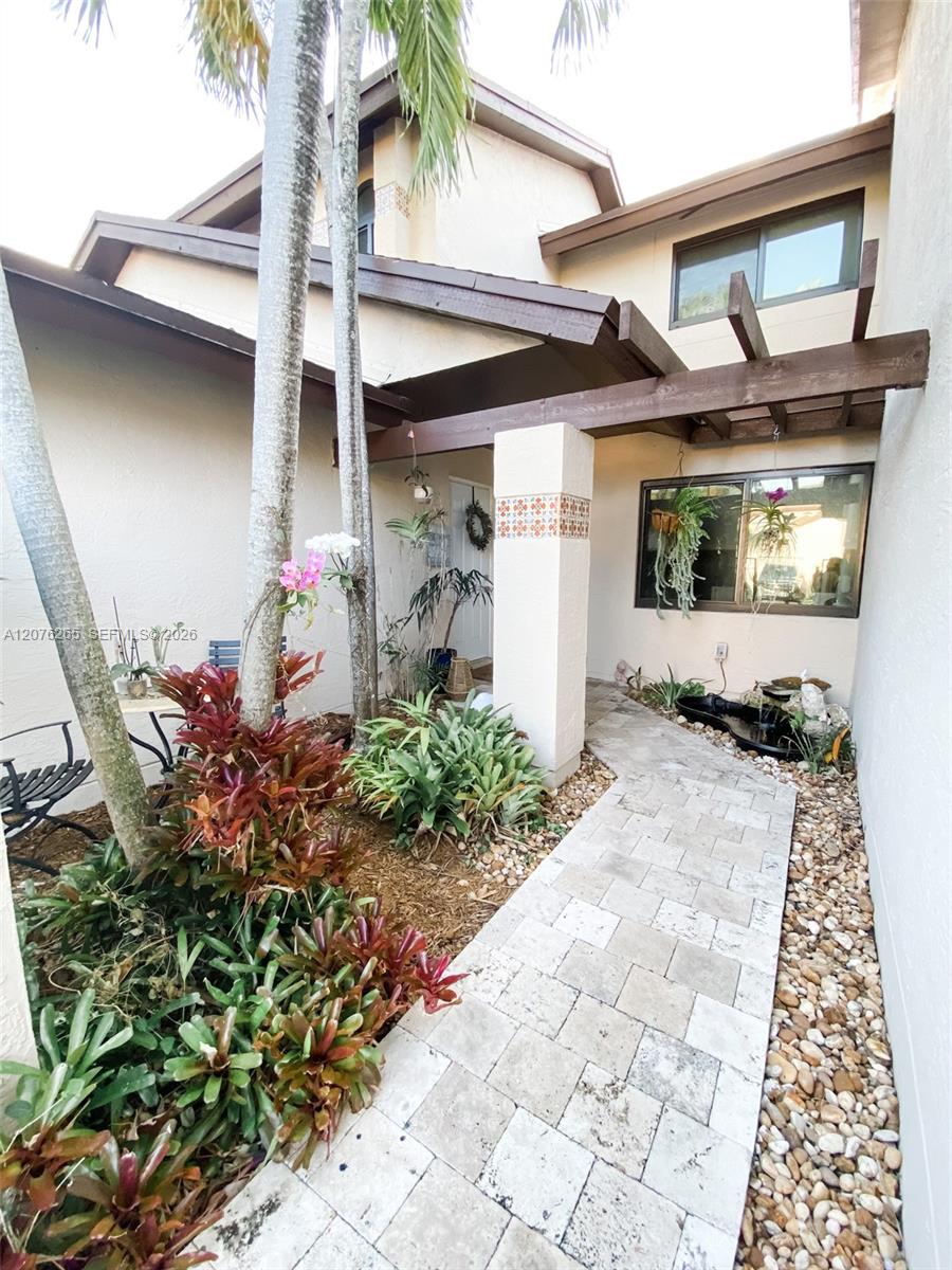 10050 SW 137th Court